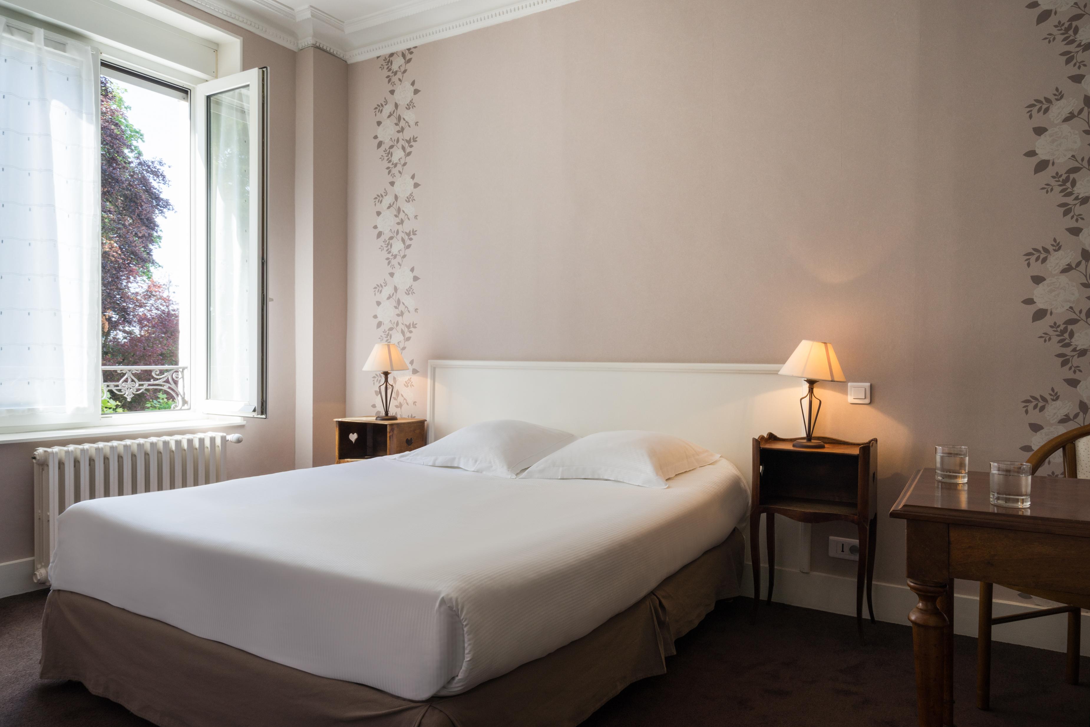 The Originals Boutique, Hotel Terminus, Bourg-En-Bresse Gare Exteriör bild